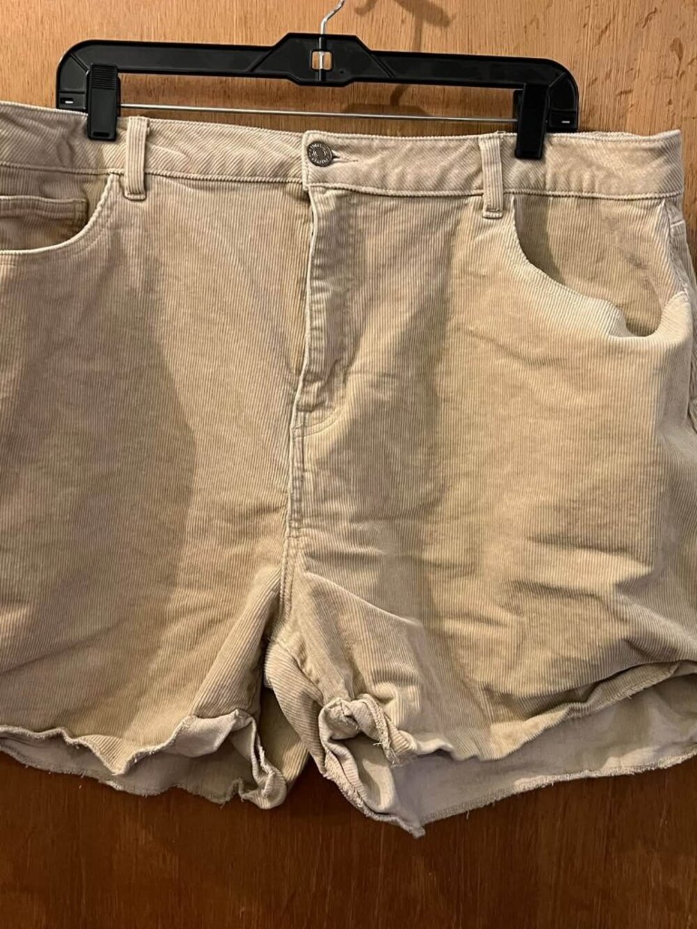 🐻Size 3X - Forever 21+ -Tan Denim Jean Shorts - W40"